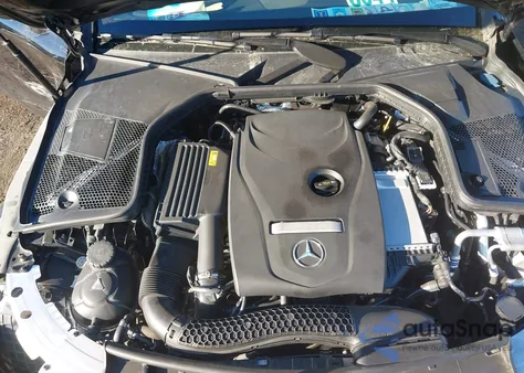 2018 Mercedes-Benz C 300 4Matic из США, поврежденный, VIN 55SWF4KB5JU246400